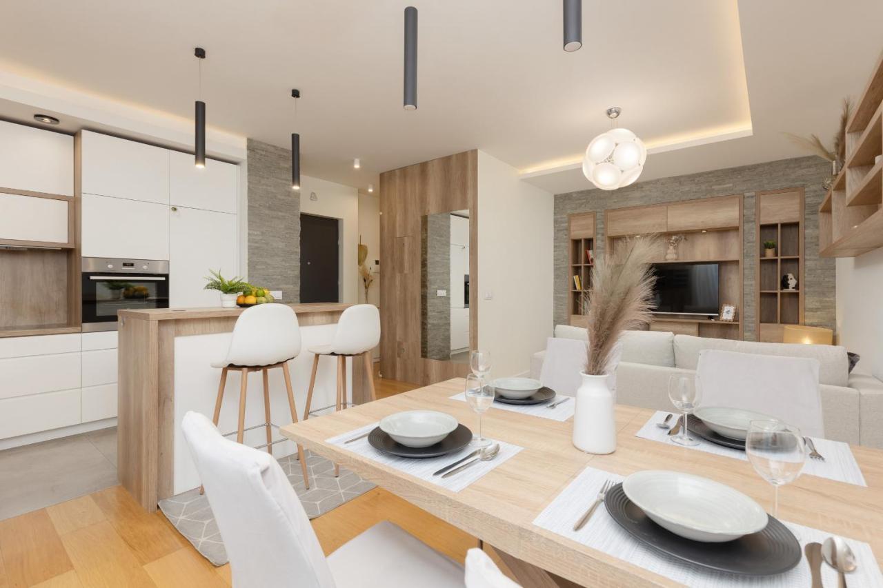 Spacious Lodygowa Ideal For Families By Renters Apartment