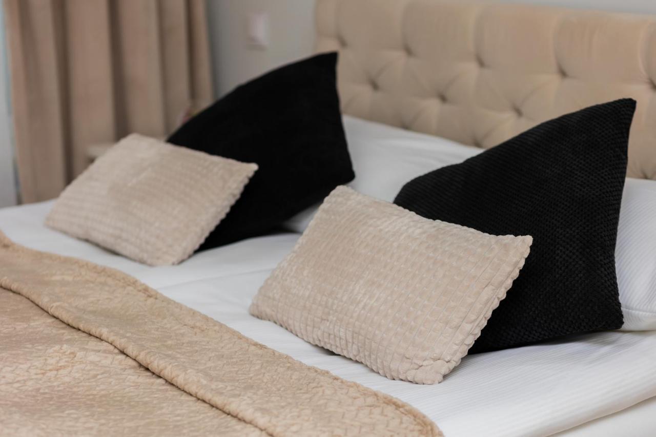 Spacious Lodygowa Ideal For Families By Renters Apartment *